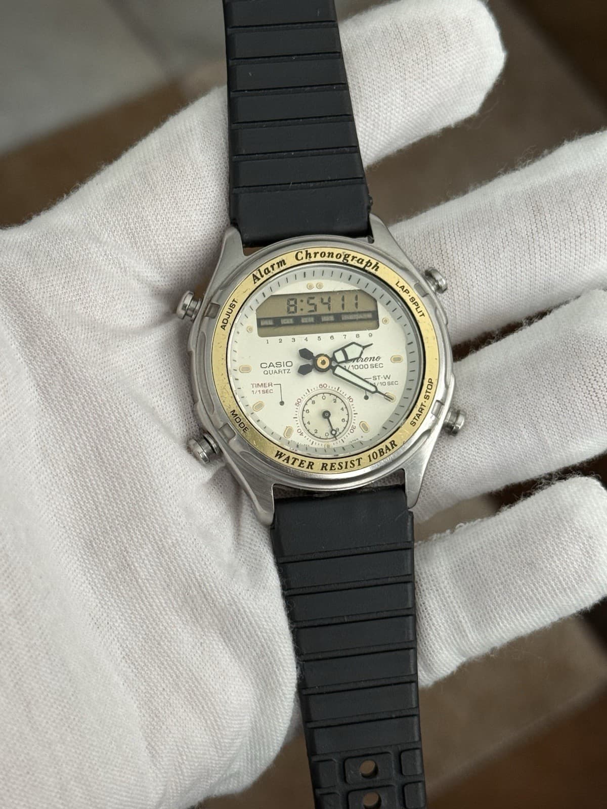Rare Vintage Casio AW-600 Men’s Ana-Digi Alarm Chronograph Sports Watch JDM 80s - Image 1