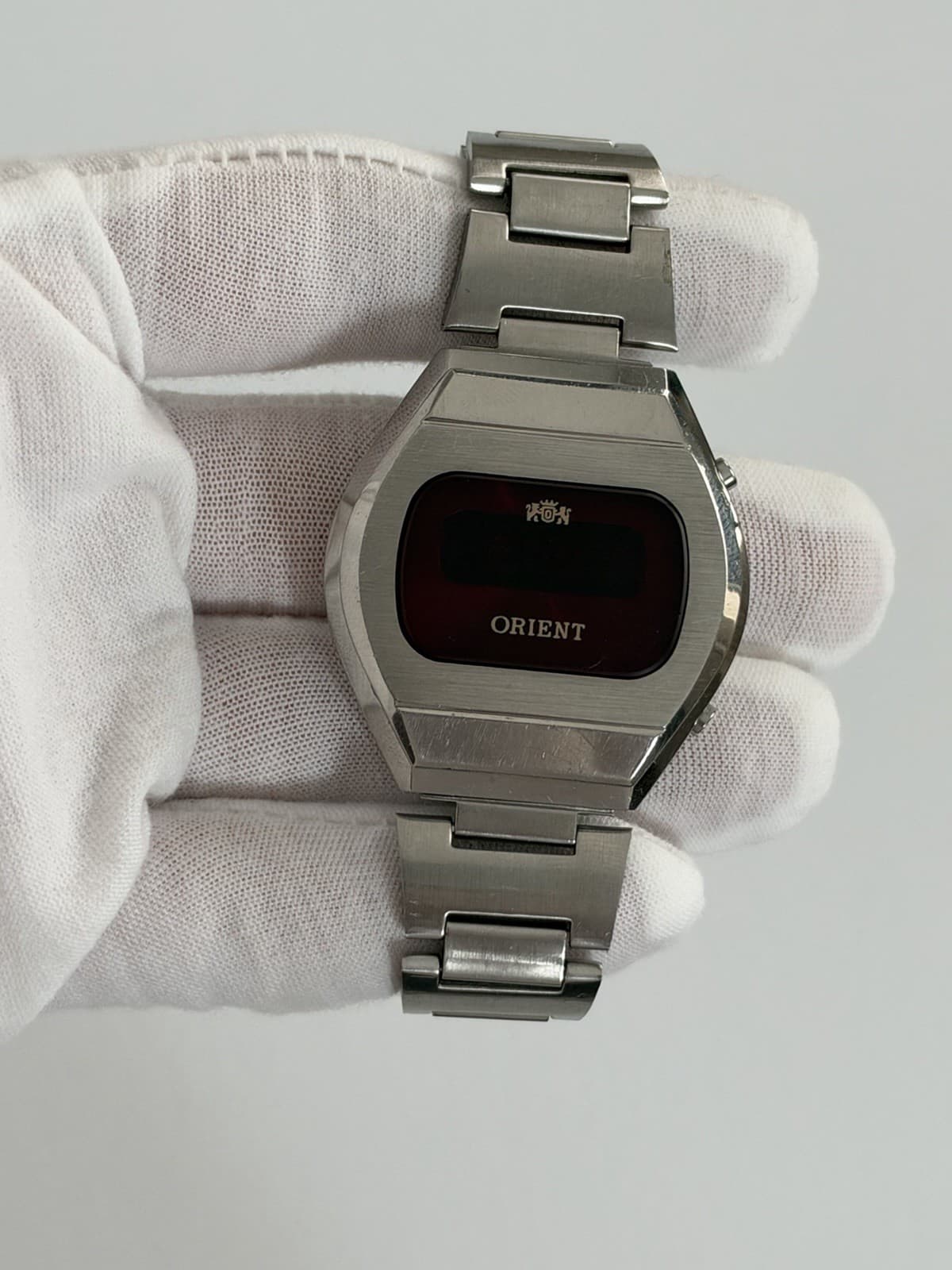 Orient Touchtron H680103-40 Men’s Vintage LED Digital Sports Watch JDM 1970s