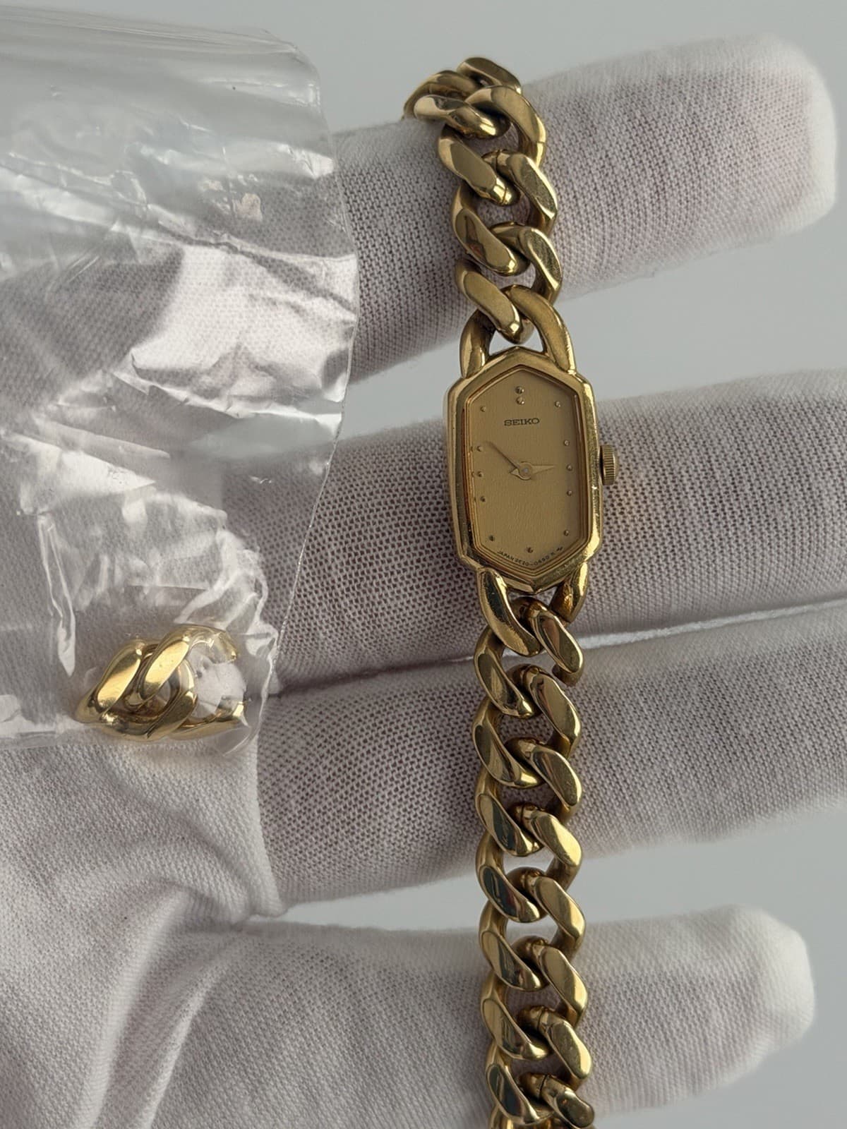 Seiko 2E20-5360 Vintage Cuban Link Bracelet Dress Watch JDM 1980s