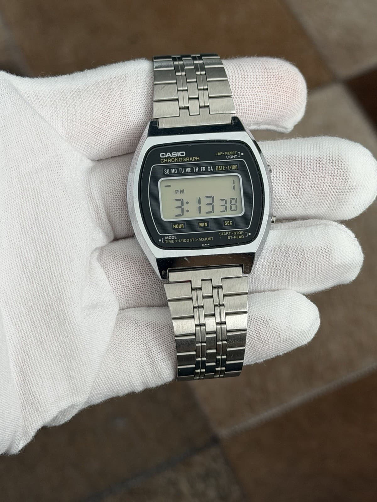Rare Vintage Casio 110QS-37 Men’s Digital Chronograph Sports Watch JDM 1970s - Image 1