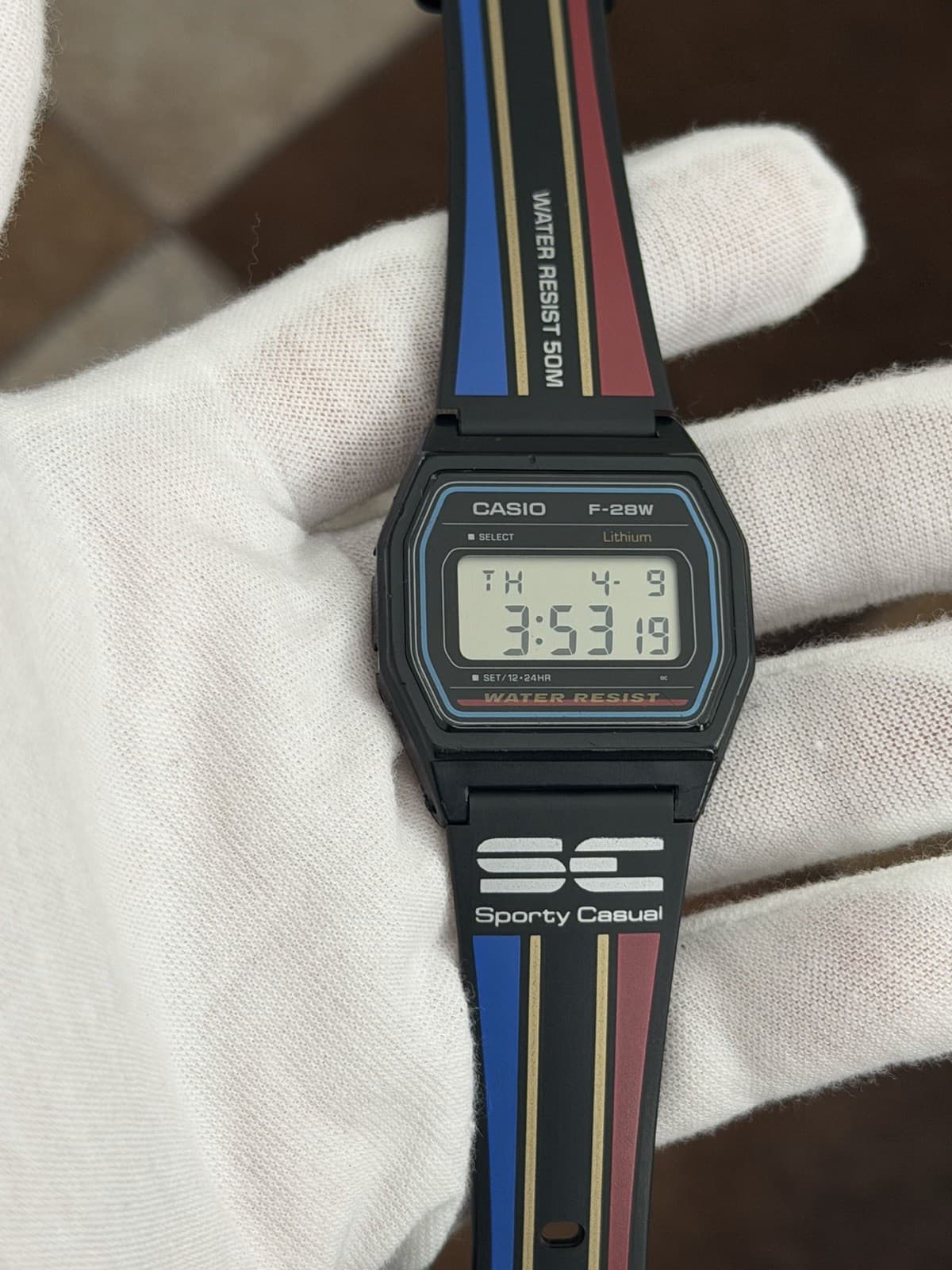 Rare Vintage Casio F-28W Men’s Digital Sports Watch JDM 1990s Module 1156 - Image 1