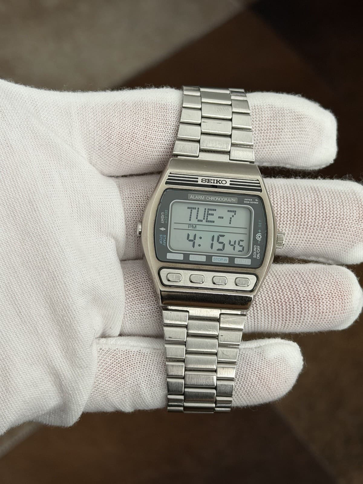 Rare Vintage Seiko D229-5010 Men’s Digital Alarm Chronograph Sport Watch JDM 80s - Image 1