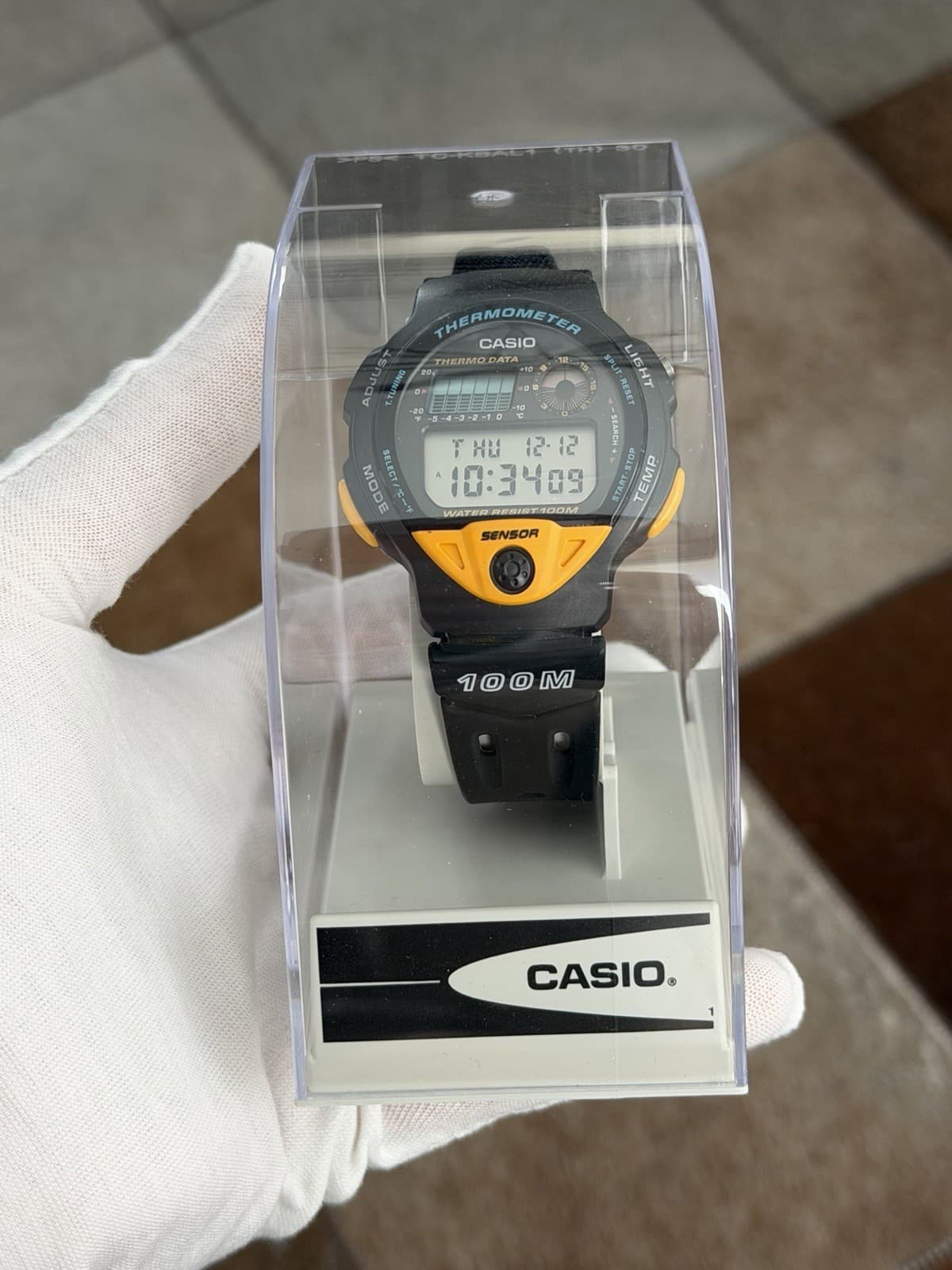 NOS Rare Vintage Casio Thermometer TS-200 Men’s Digital Sports Watch JDM 1990s - Image 1