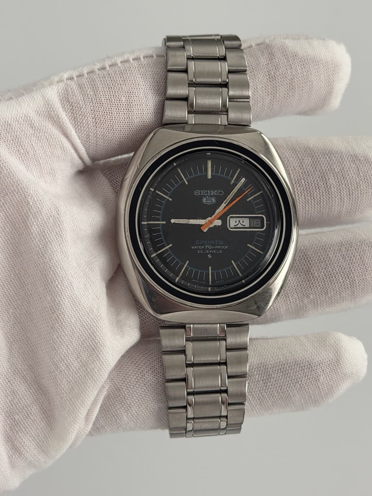 Seiko 5 Sports 6106-8560 Men’s Vintage 23J Automatic Watch JDM 1970s