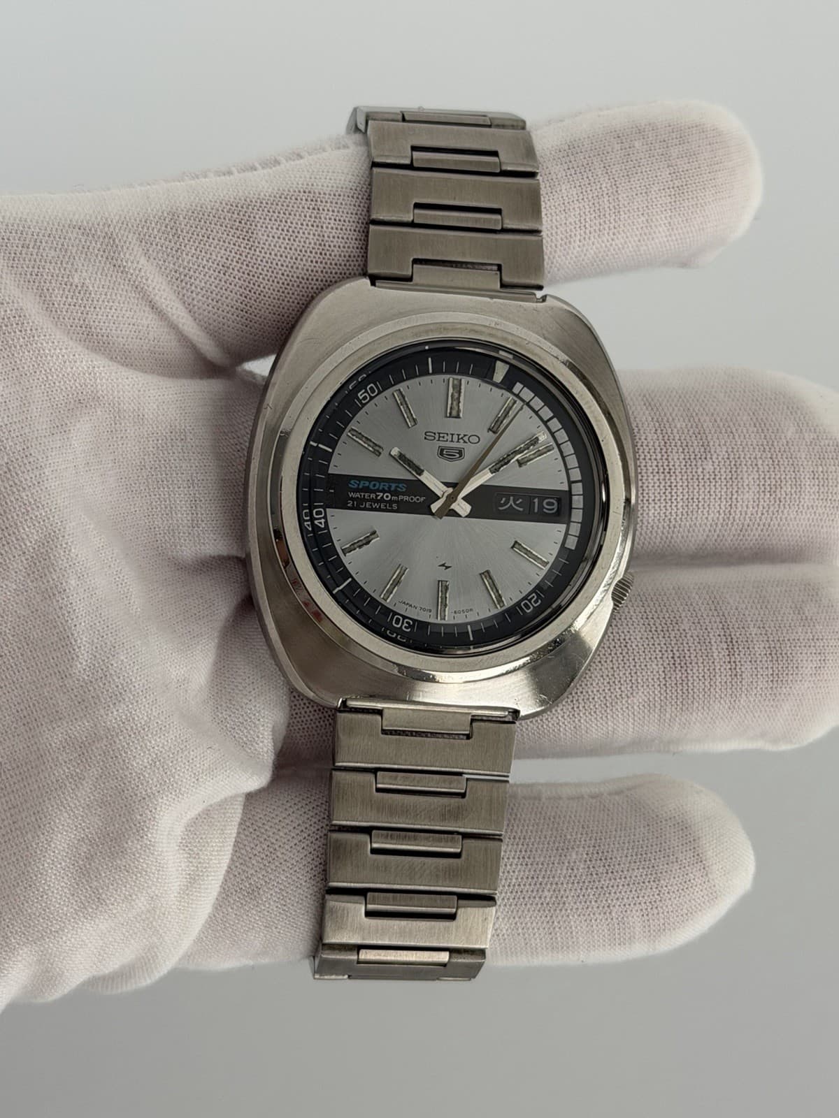 Seiko 5 Sports 7019-6030 Men’s Vintage Automatic Classic Sports Watch JDM 1970s