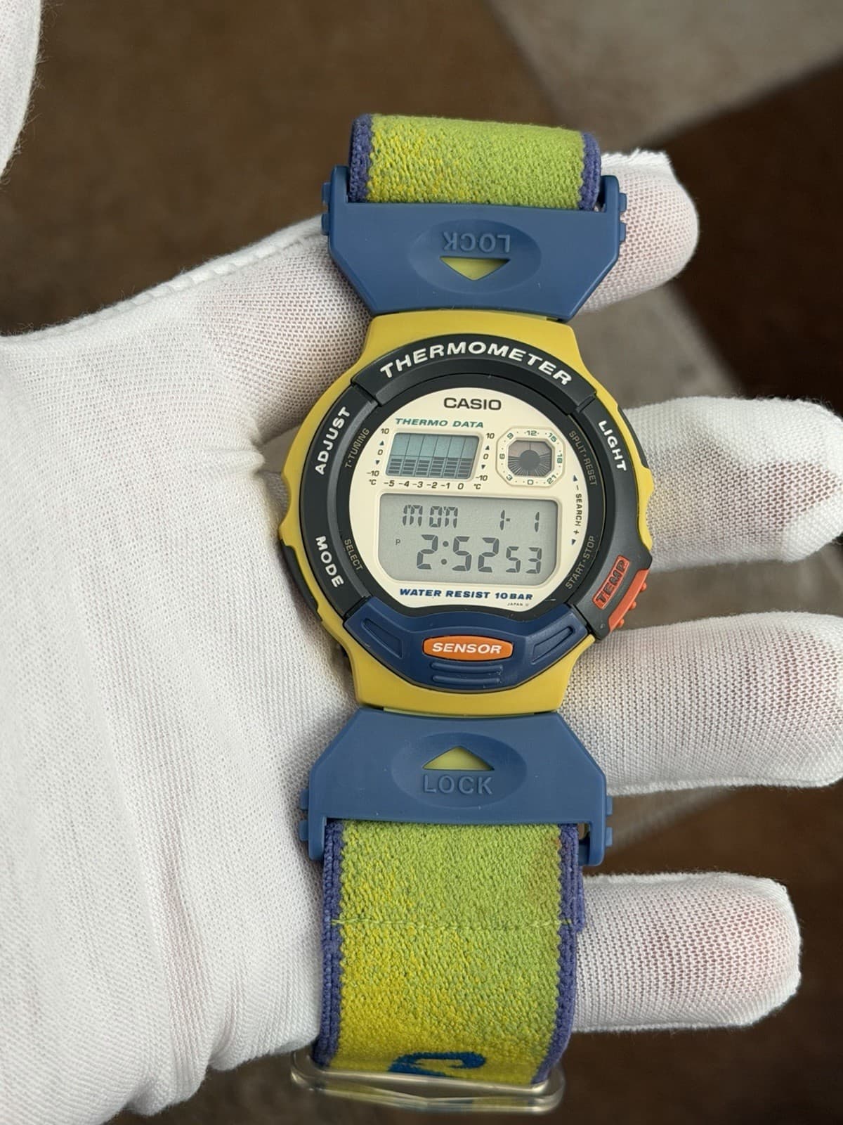 Rare Vintage Casio TSX-1200 Men’s Thermometer Digital Sports Ski Watch JDM 1990s - Image 1