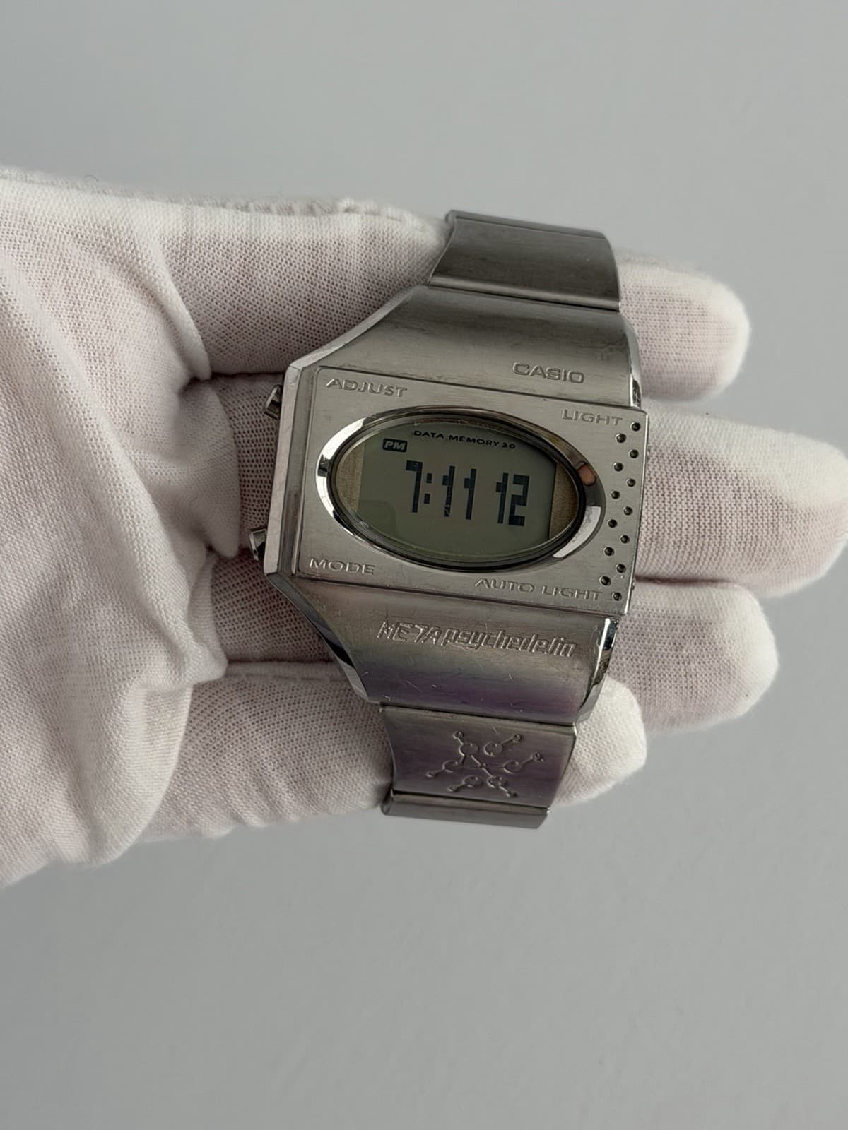Casio Meta Psychedelia ME-100 Men’s Vintage Digital Sports Watch JDM 1990s