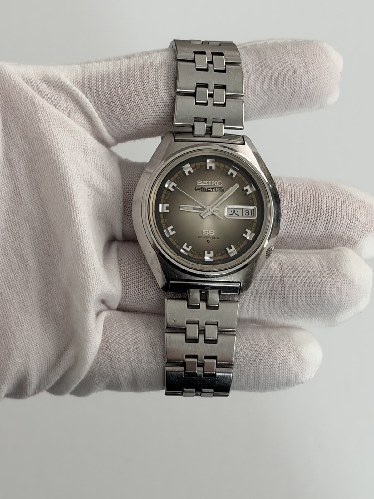 Seiko 5 Actus 6106-7580 Men’s Vintage 25J Automatic Dress Sports Watch JDM 1970s - Image 1