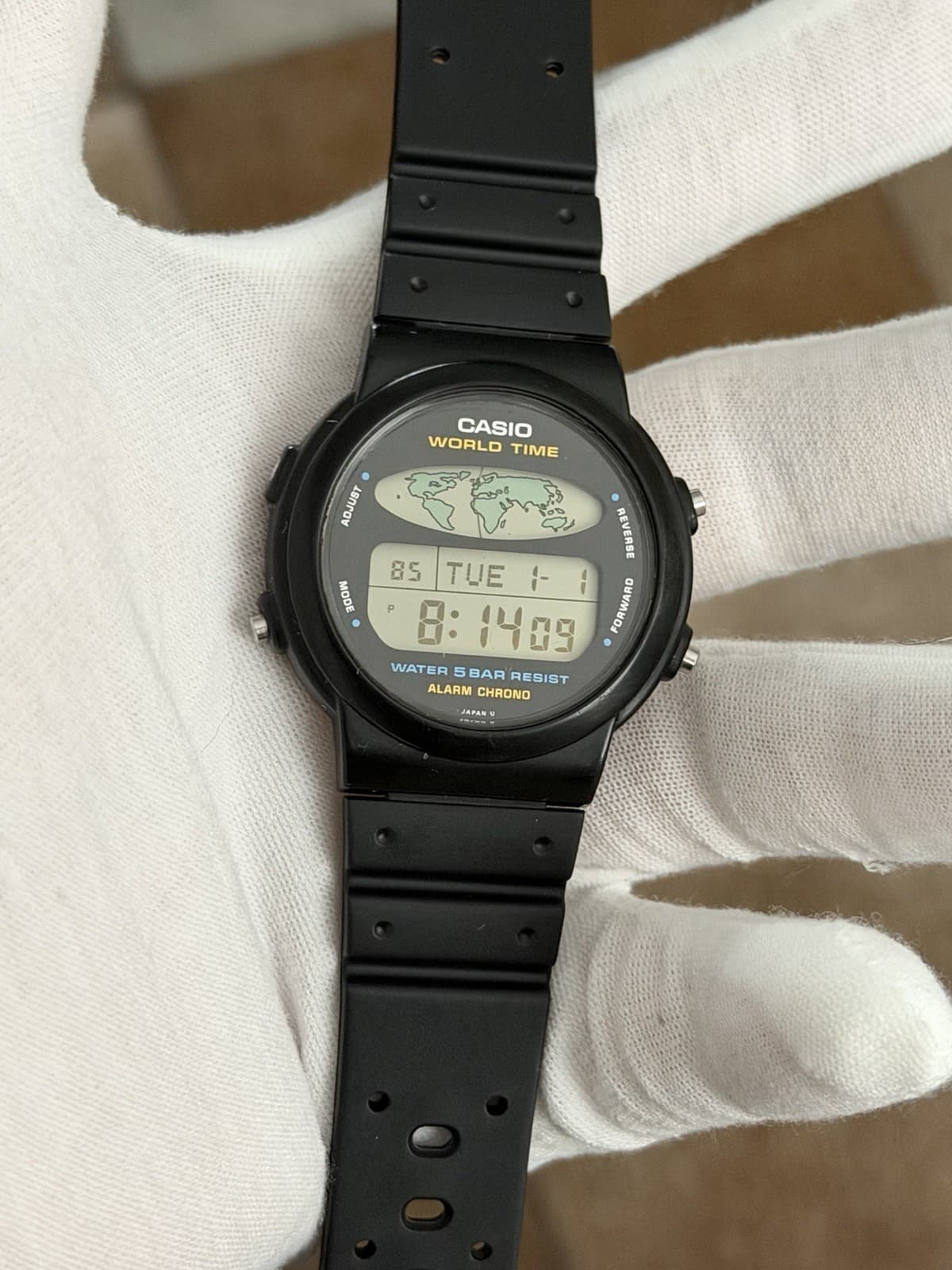 Rare Vintage Casio World Time W-60U Men’s Digital Sports Watch JDM 1980s - Image 1