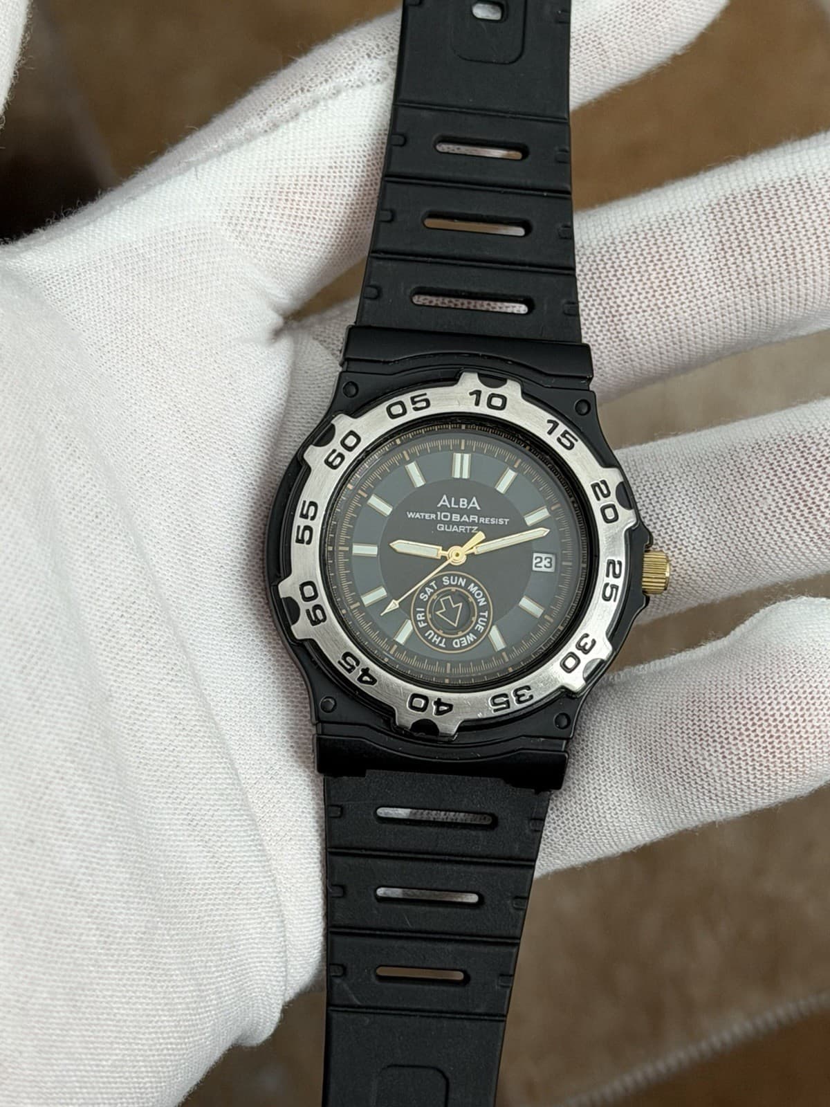 Rare Vintage Alba Y533-6B00 Men’s Quartz Sports Watch JDM 1980s - Image 1