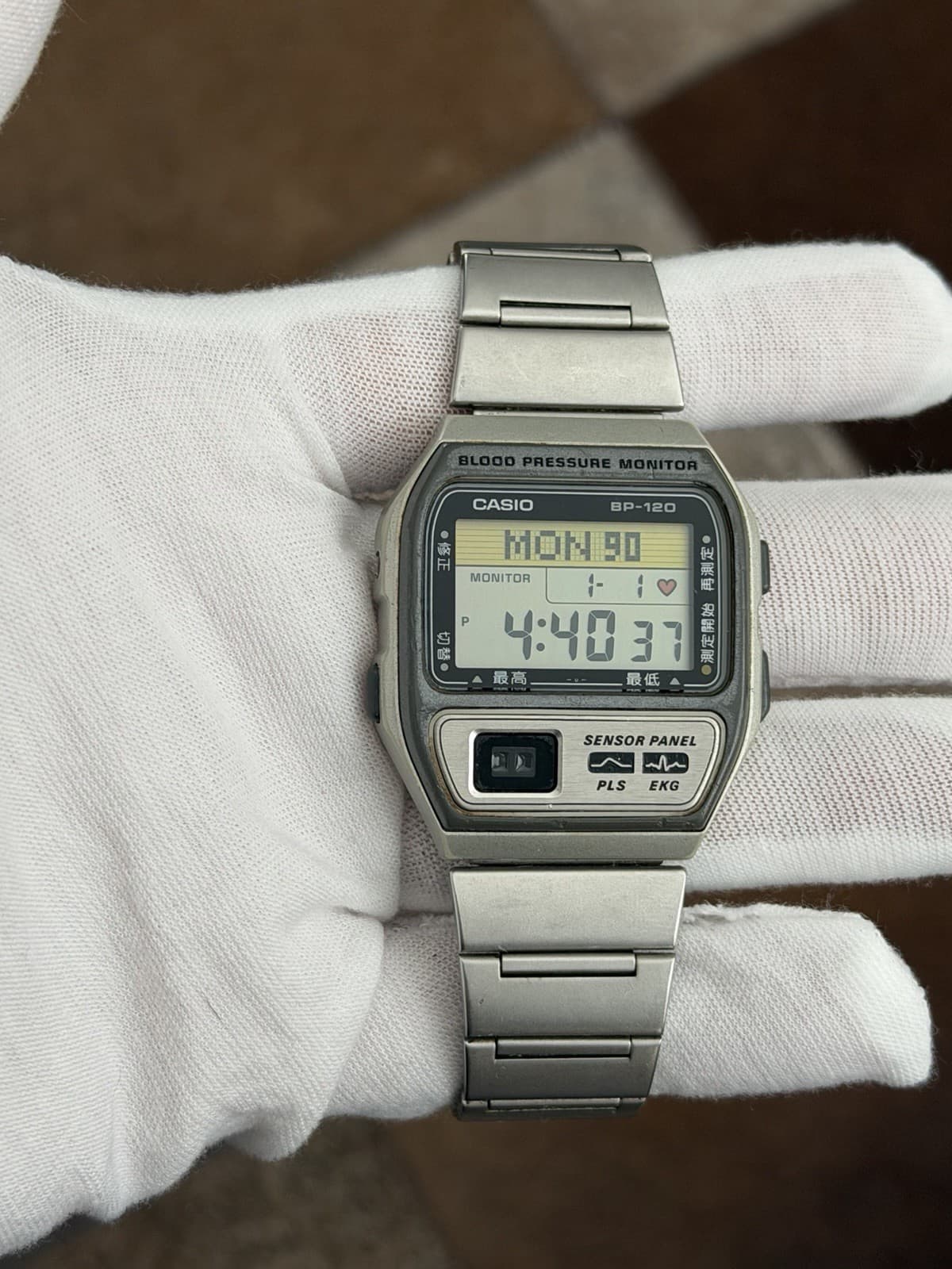 Rare Vintage Casio Blood Pressure Monitor BP-120 Men’s Digital Sports Watch JDM - Image 1