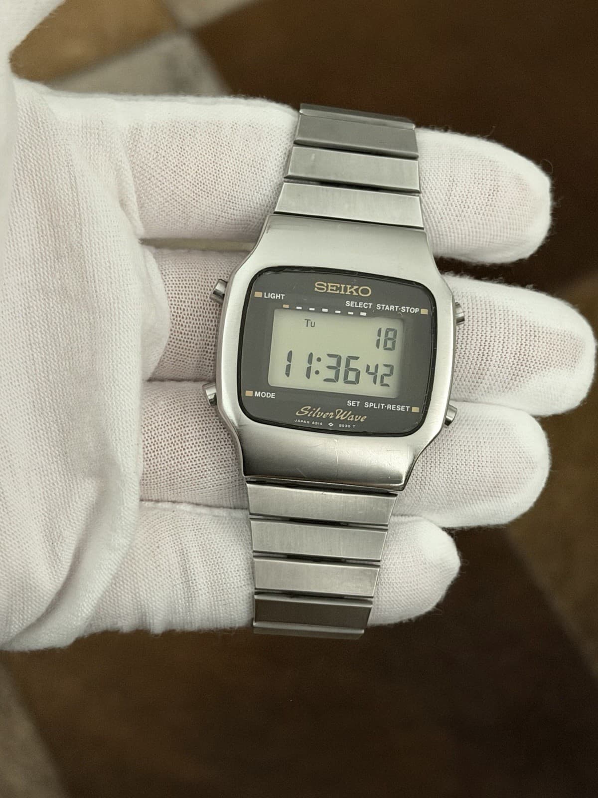 Seiko Silver Wave A914-5030 Men’s Vintage Digital Sports Watch JDM 1980s