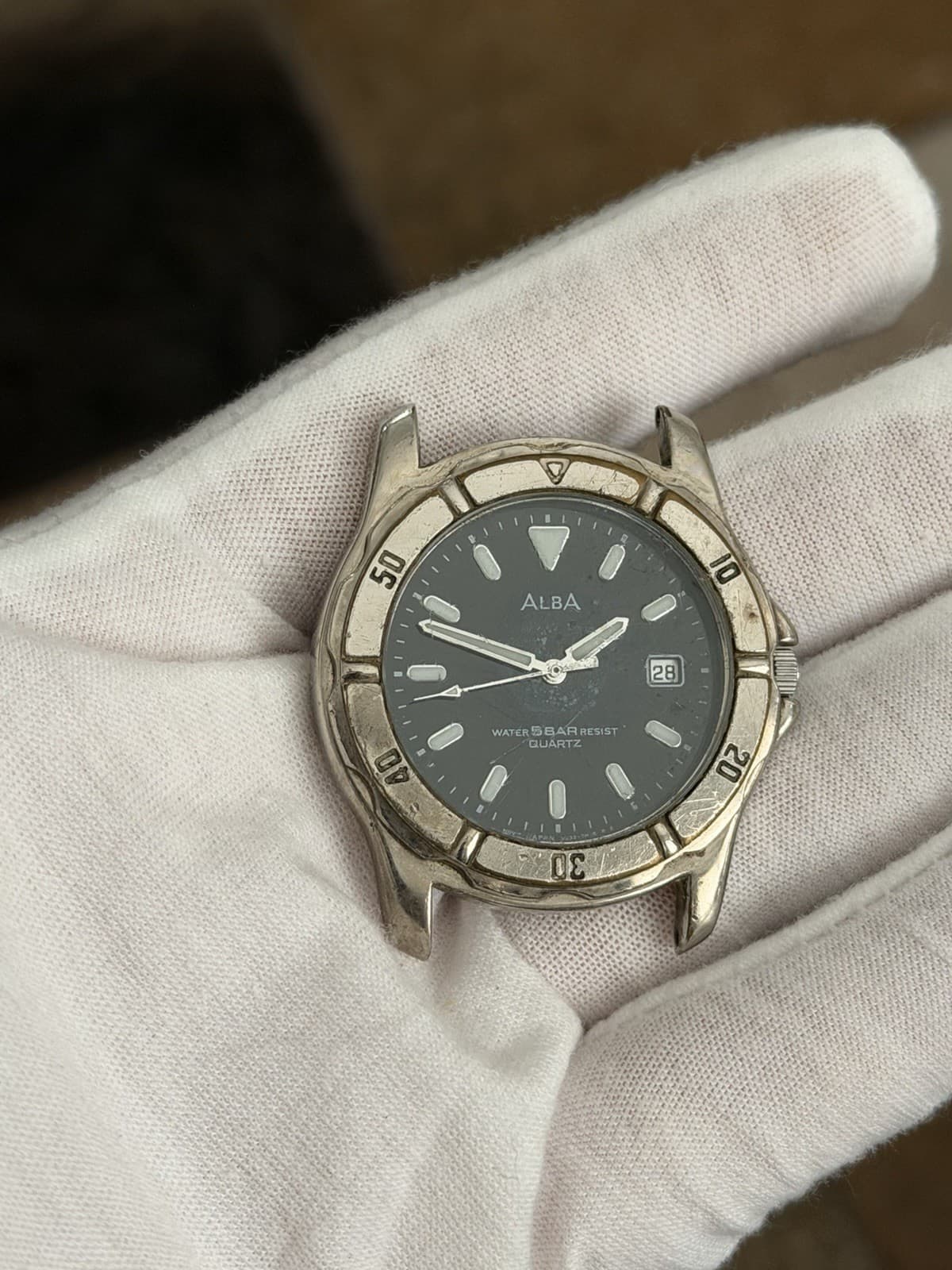 Alba Quartz V532-7G40 Men’s Vintage Sports Watch JDM 1980s