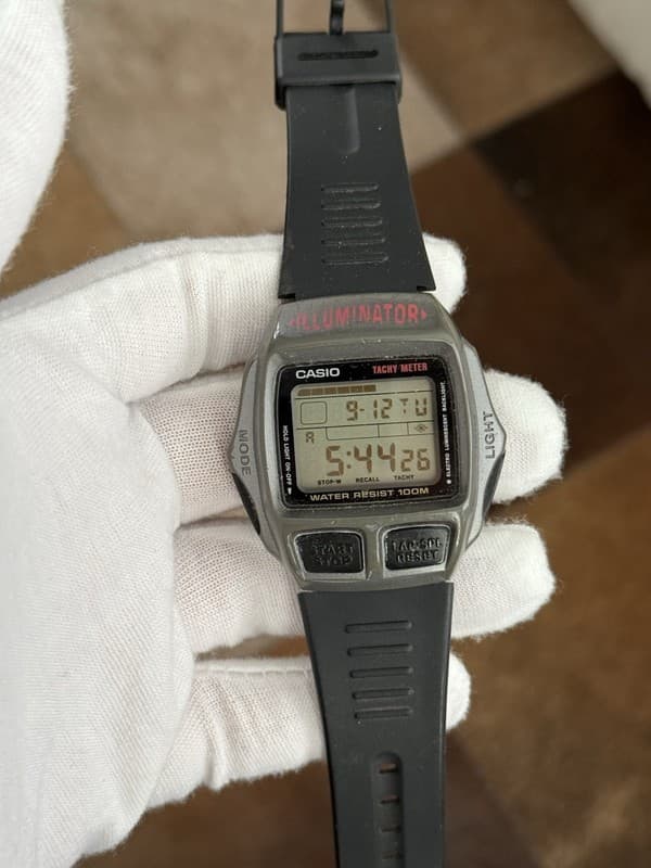 Vintage Casio CBX-610 Illuminator 1264 Digital Men’s Tachymeter Watch