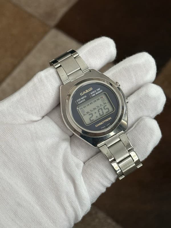 Vintage Casio Casiotron R-17 1984 Men’s Digital World Time Watch JDM