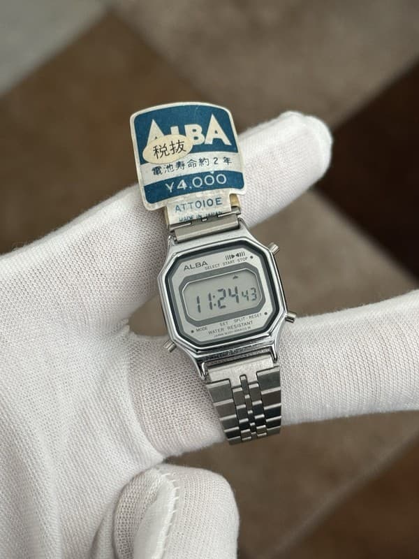 Vintage Seiko Alba 1980s Digital Watch W207-5060 JDM Brand New Never Worn