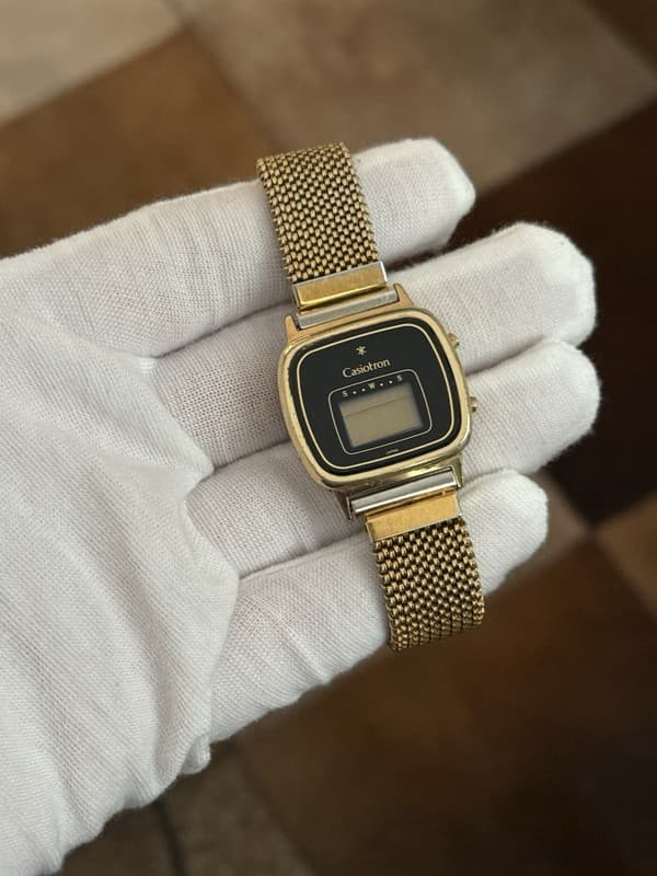 Vintage Casio Casiotron 27CGL-1G Gold Digital JDM Watch 1970’s - Untested