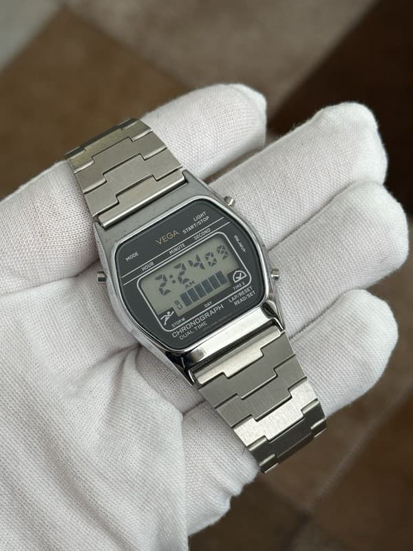 Rare Vintage Citizen Vega Men’s Digital Chronograph Watch 9468-391055 JDM 1980s