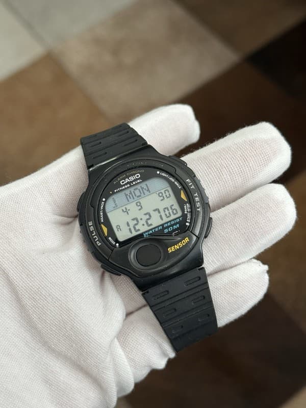 Vintage Casio FIT-100 Pulse Sensor Men’s Digital Sports Watch JDM 1990s
