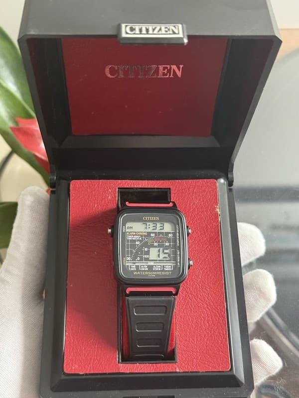 Rare Vintage Citizen DQ-5411 Men’s Digital LCD Chronograph Watch JDM 1981 - Mint