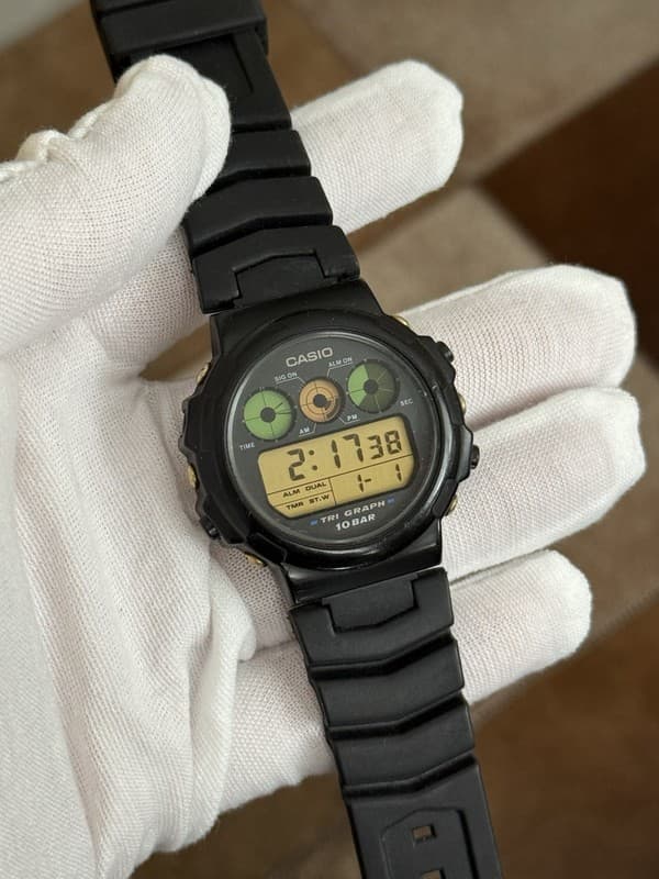 Vintage Casio TGW-10 Tri Graph Men’s Digital Sports Watch Module 827 JDM 1990s