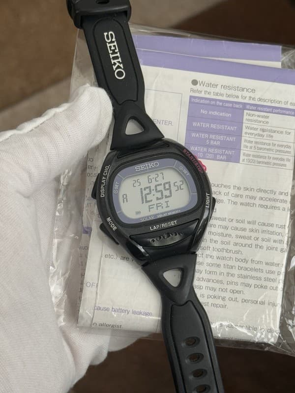 Vintage Seiko Super Runners Solar Radio Atomic Digital Fitness Watch S680-00A0