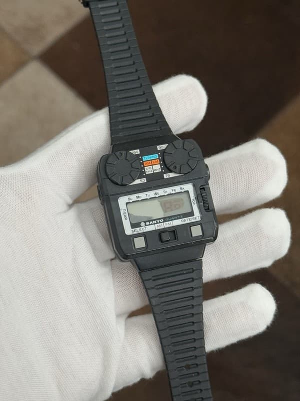 Rare Vintage Sanyo AM/FM Radio Digital Men’s Watch JDM 1980s - Repair