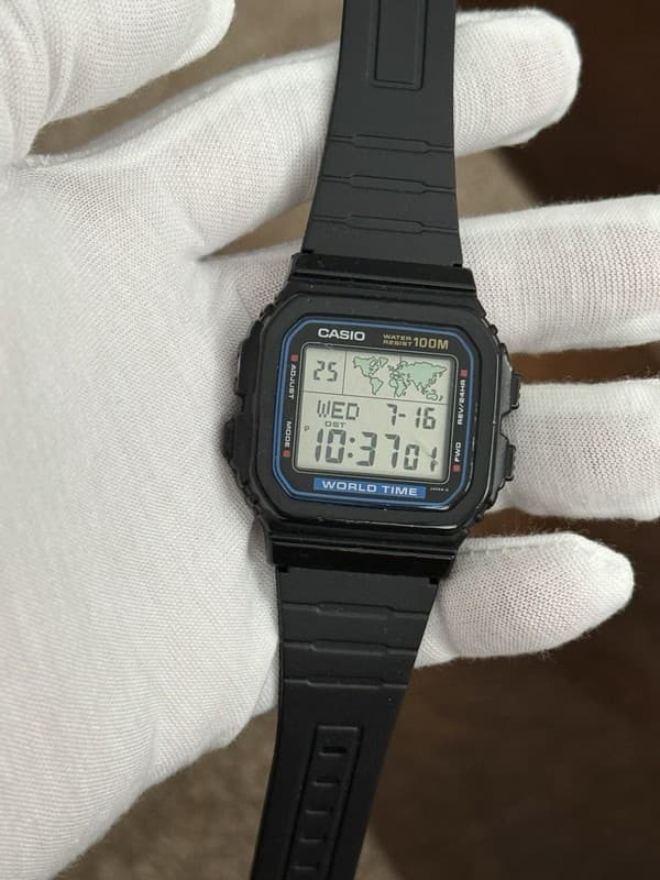 Rare Vintage Casio World Time W-520U Men’s Digital Watch Module 643 JDM 1980s