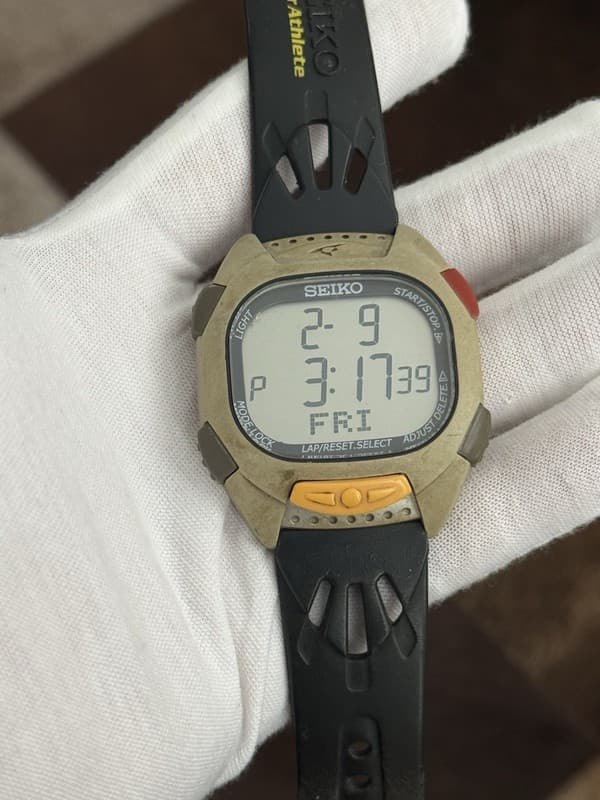 Rare Vintage Seiko Super Athlete Men’s Digital Sports Watch W552-0AA0 JDM 1990s