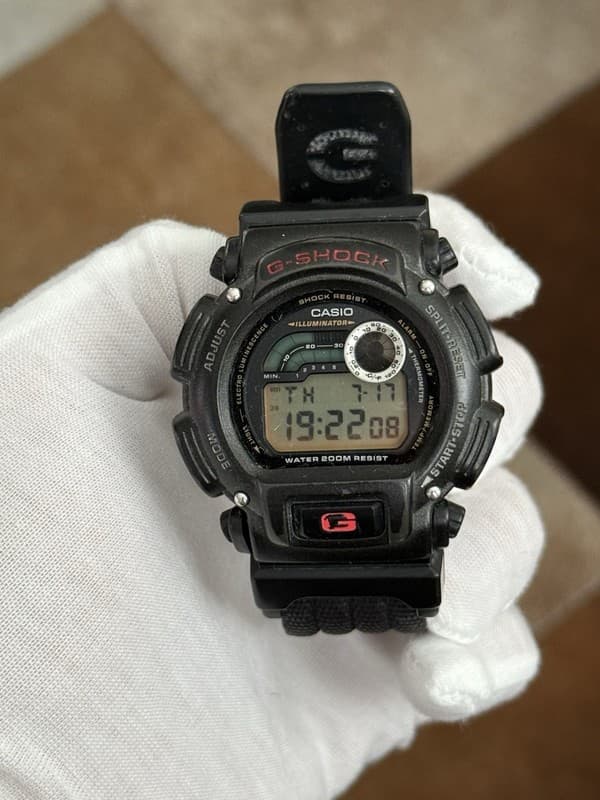 Rare Vintage Casio G-Shock DW-9400 Men’s Digital Sports Watch Mod. 1880 JDM 90s