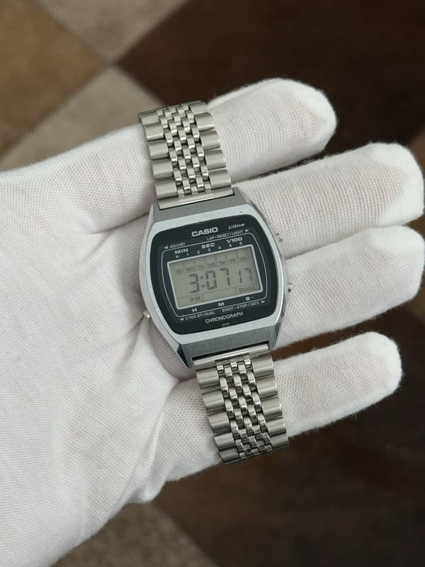 Rare Vintage Casio Chronograph Calendar 95QS-32 Men’s Digital Watch JDM 1970s