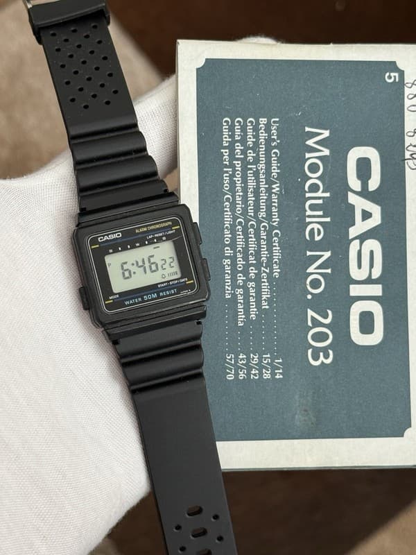 Rare Vintage Casio W-11 Men’s Alarm Chronograph Sports Watch Module 203 JDM 80s