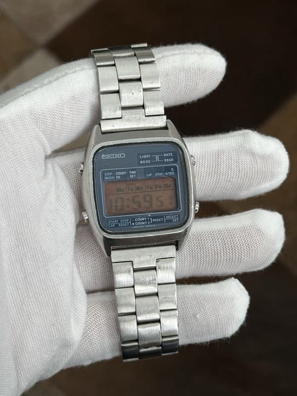 Rare Vintage Seiko A127-5000 Men’s LCD Digital Sports Watch JDM 1970s