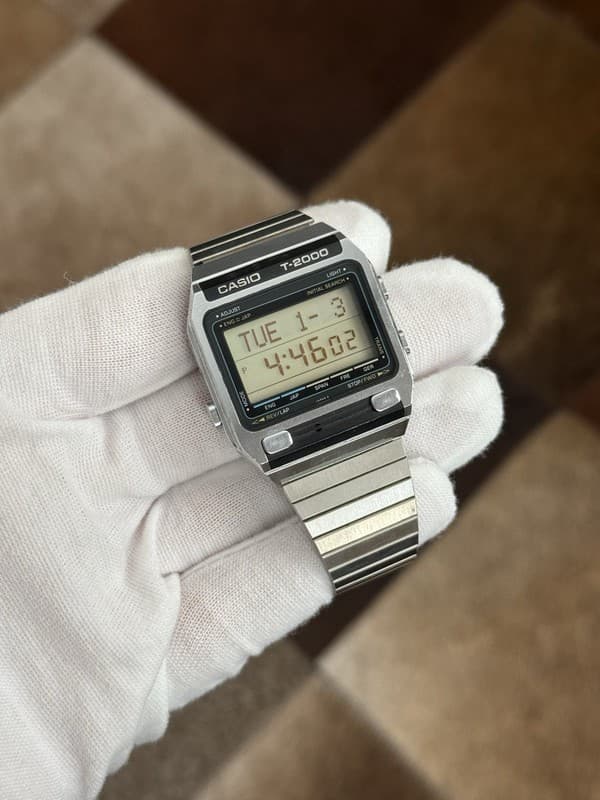 Rare Vintage Casio T-2000 Men’s Digital Dictionary Watch JDM 1980s - Near Mint