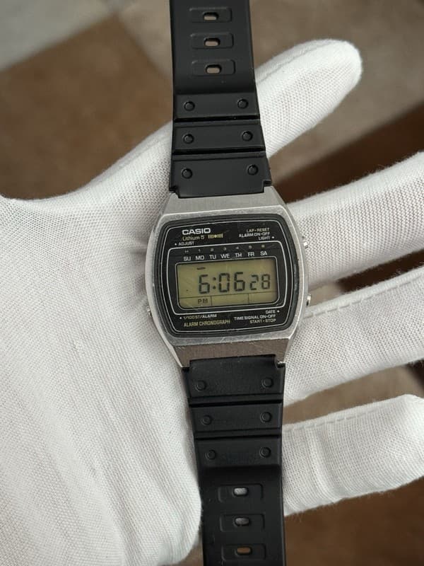 Rare Vintage Casio Alarm Chronograph A653 Men’s Digital Sports Watch JDM 1970s