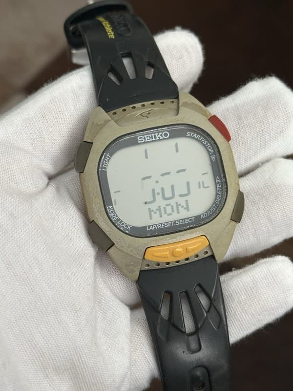 Rare Vintage Seiko Super Athlete W552-0AA0 Men’s Digital Sports Watch JDM 1990s