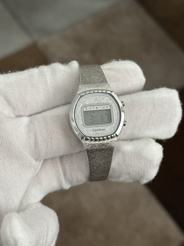 Rare Vintage Casio Casiotron 26CL-35 Ladies Digital Bracelet Watch JDM 1970s