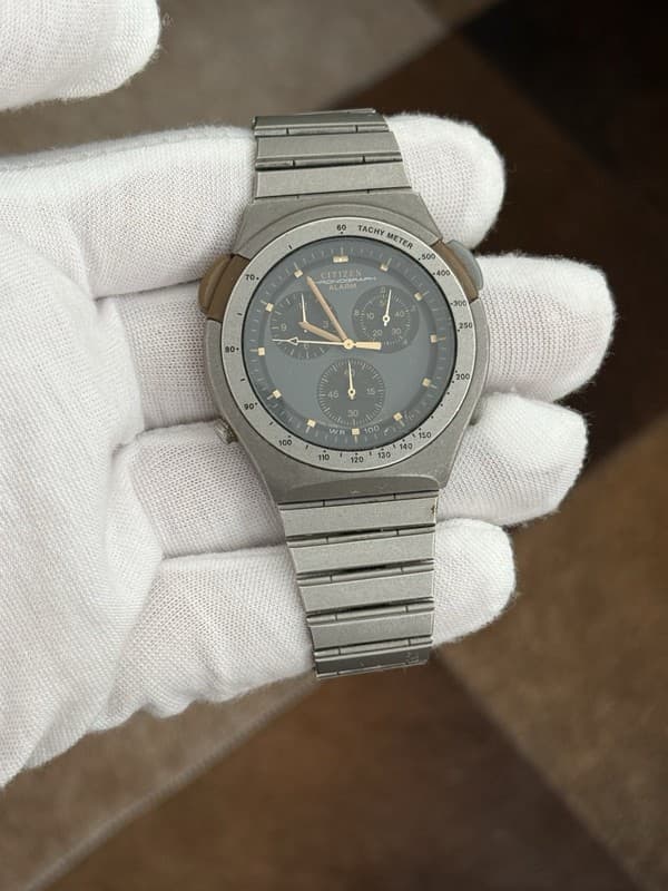 Vintage Citizen Alarm Chronograph Titanium Men’s Sport Watch 3530-351258 JDM 90s