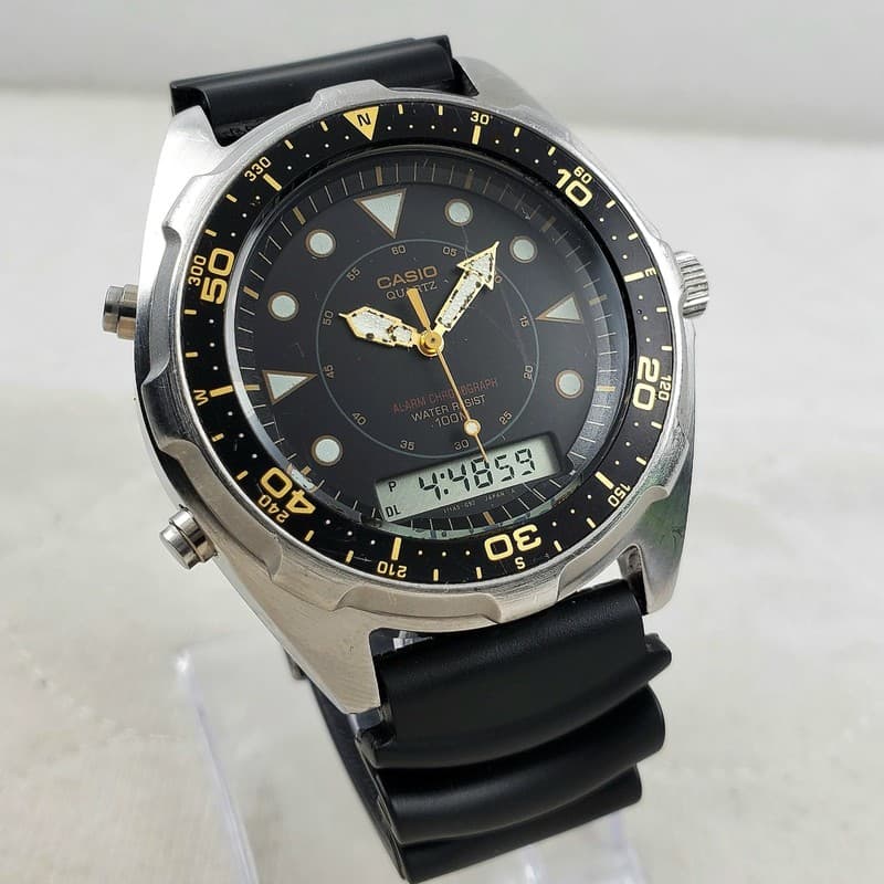 Rare Vintage Casio AMW-320D Men’s Ana-Digi Alarm Chronograph Sports Watch JDM