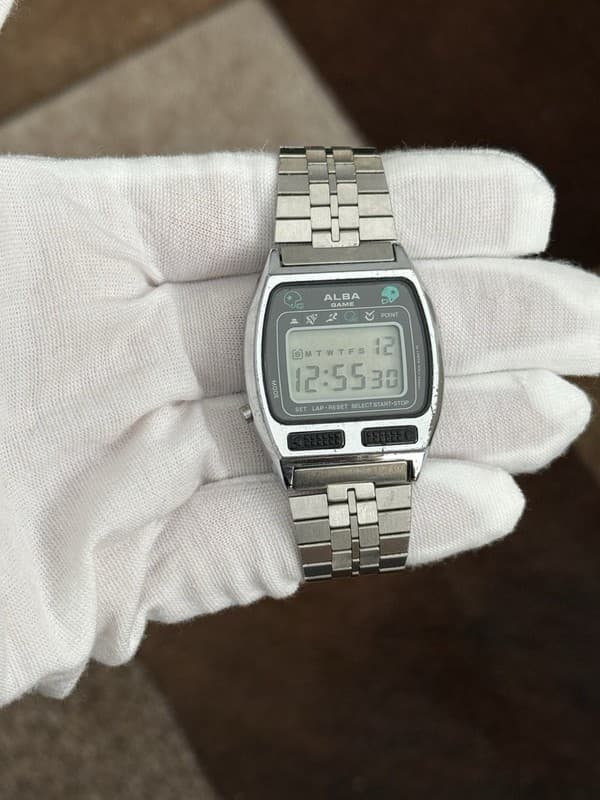 Rare Vintage Alba Y765-5050 Men’s Digital Football Game Watch JDM 1980s