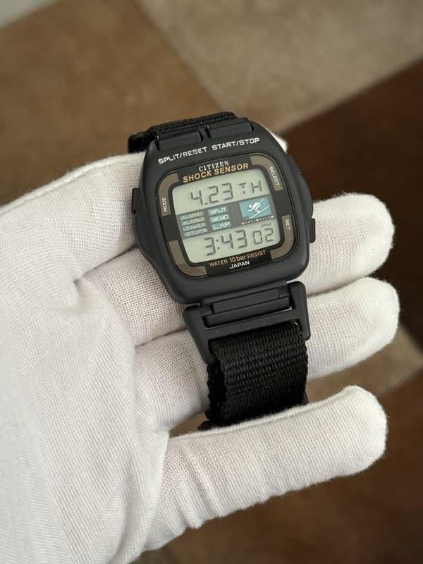 Rare Vintage Citizen Shock Sensor Men’s Digital Ski Sports Watch D131-312945 JDM