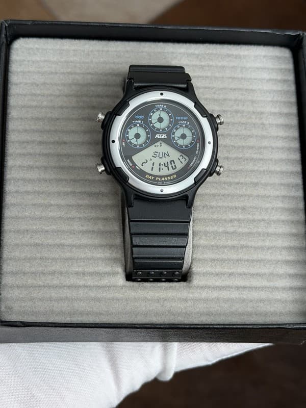 NOS Rare Vintage Casio Aegis Day Planner Men’s Digital Sports Watch JDM 1990s
