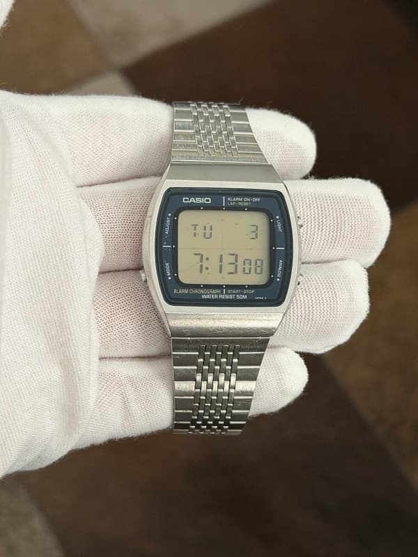 Rare Vintage Casio AA-91W “Blue Thunder” Men’s Digital Sports Watch JDM 1980s