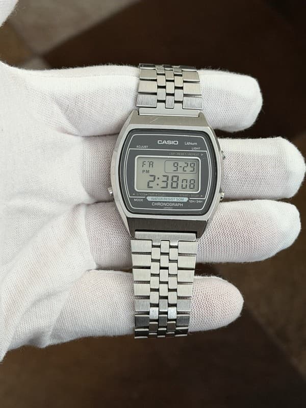 Rare Vintage Casio W-90 Men’s Digital Chronograph Sports Watch JDM 1980s