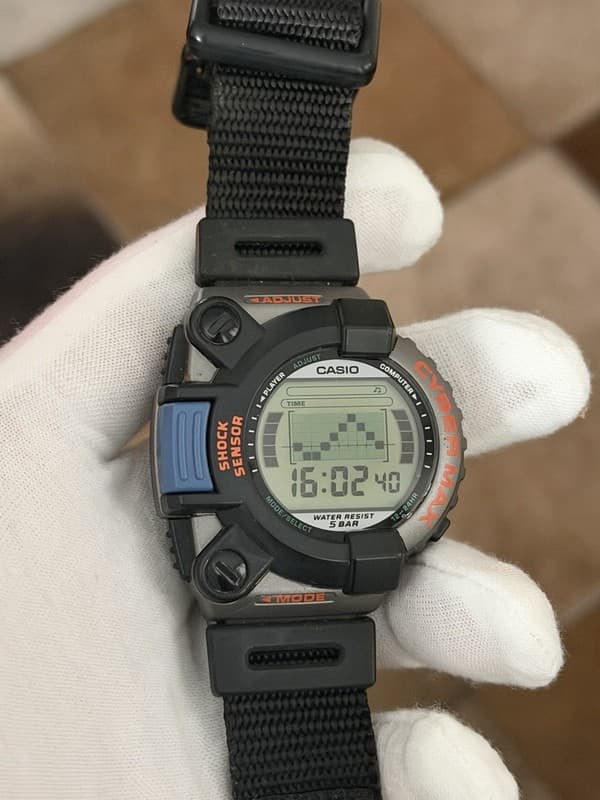 Rare Vintage Casio Cyber Max JG-300 Punch Force Men’s Digital Game Watch JDM 90s