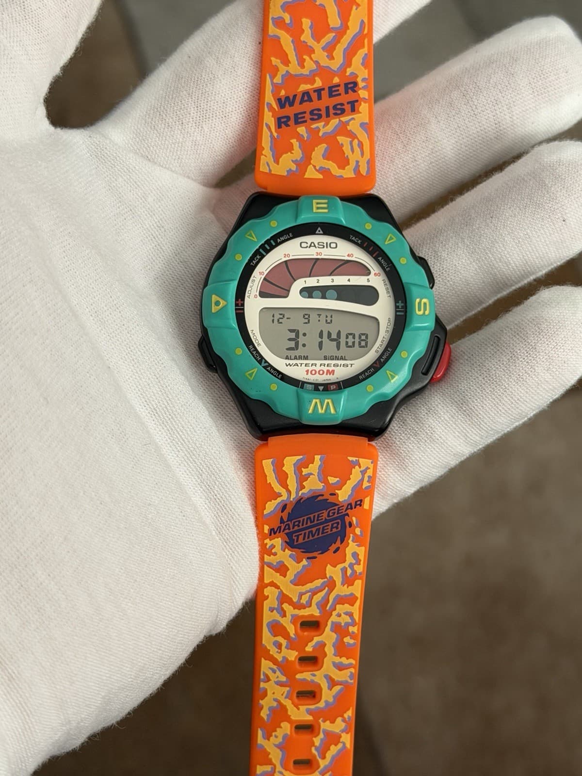 Rare Vintage Casio SUF-120 Surfing Timer Men’s Digital Sports Watch JDM 1980s