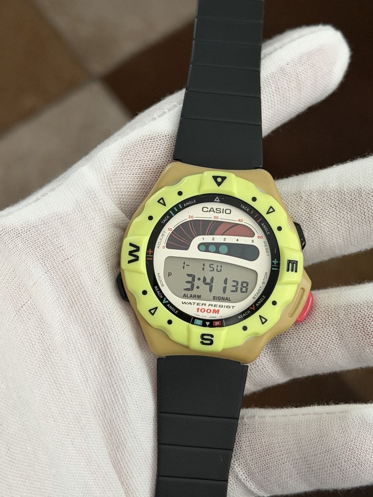 Rare Vintage Casio SUF-120 Surfing Timer Men’s Digital Sports Watch JDM 1980s