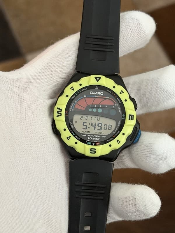 Rare Vintage Casio SUF-110 Surfing Timer Men’s Digital Sports Watch JDM 1980s