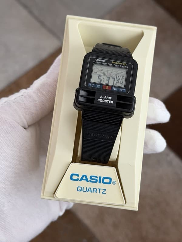 Rare Vintage Casio Melody M-30 Alarm Booster Men’s Digital Sports Watch JDM 80s