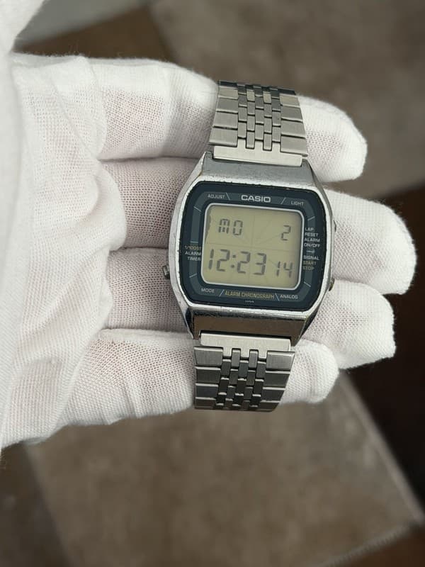 Rare Vintage Casio A201 “Blue Thunder” Men’s Digital Sports Watch JDM 1980s